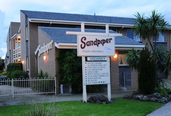 Sandpiper Holiday Apartments Accommodation Lakes Entrance