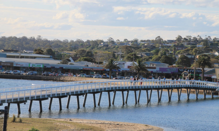Ocean Bridge Units Lakes Entrance
