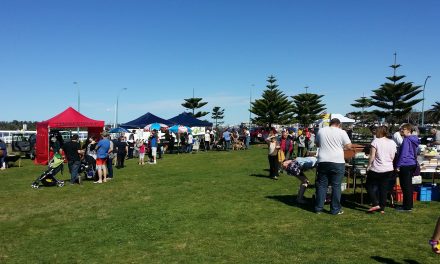 Lakes Entrance Foreshore Market